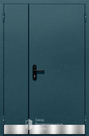 Фото двери «Полуторная с отбойником №33» в Перми