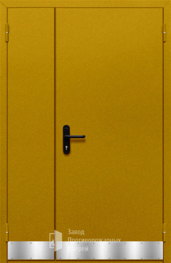 Фото двери «Полуторная с отбойником №27» в Перми